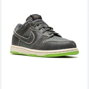 ‼️SALE‼️ Nike preschool low SE dunk sneakers